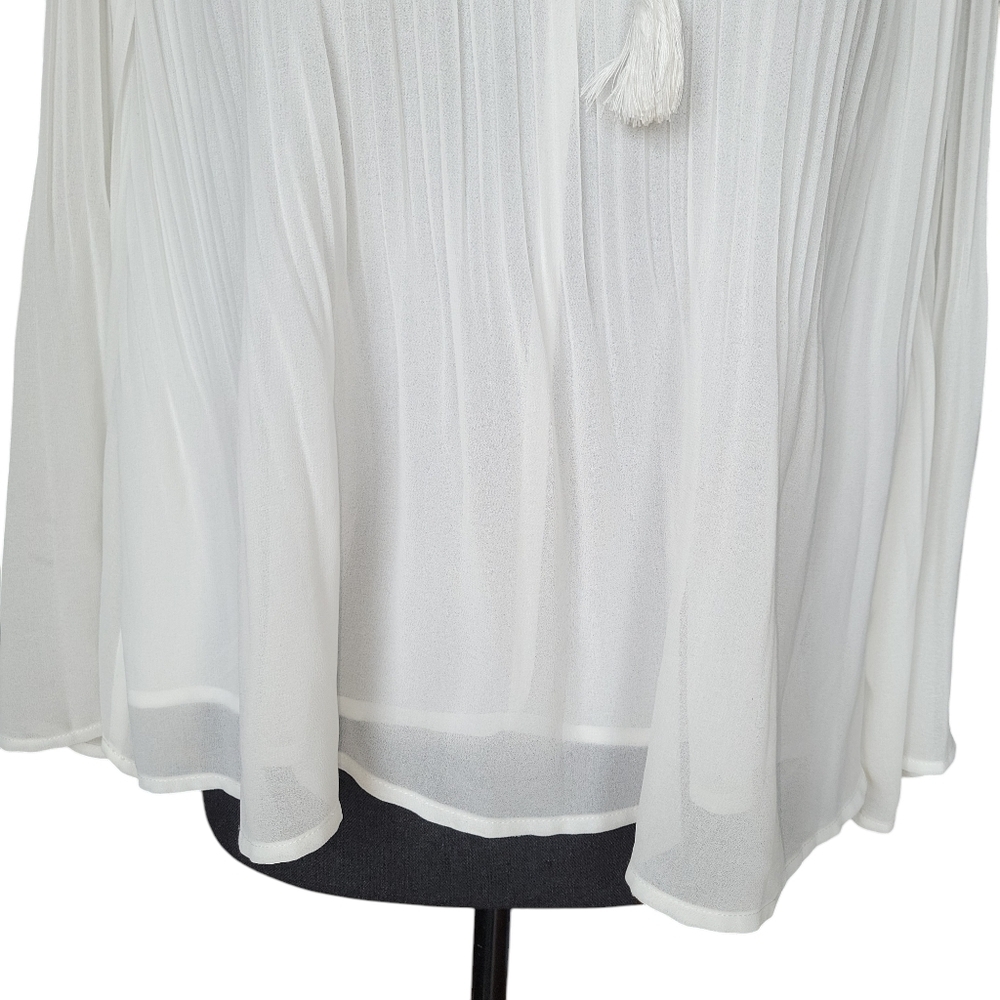 Miss Me Chic Cottagecore White Pleated Tassel Long Sleeve Blouse Women's Size L - Picture 10 of 14